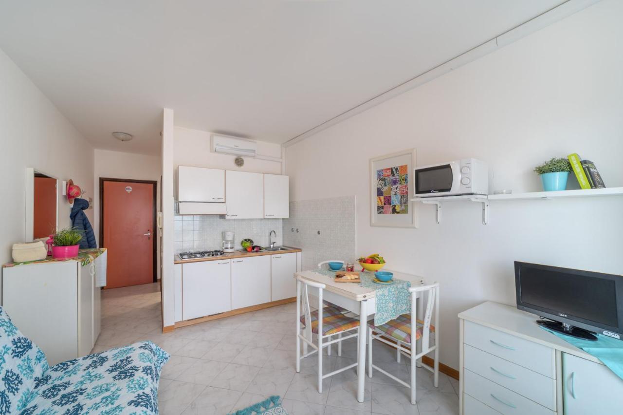 Residenza Puerto Do Sol Leilighet Lignano Sabbiadoro Eksteriør bilde