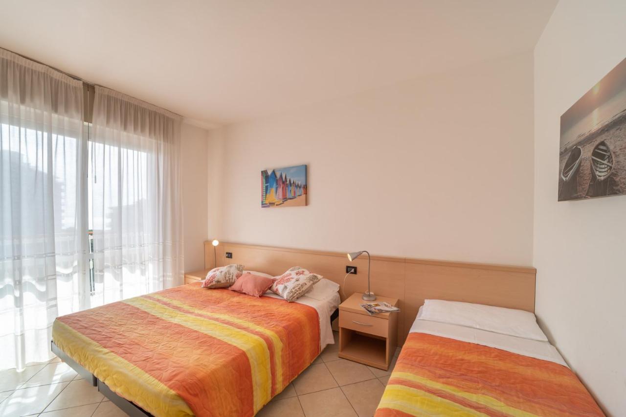 Residenza Puerto Do Sol Leilighet Lignano Sabbiadoro Eksteriør bilde